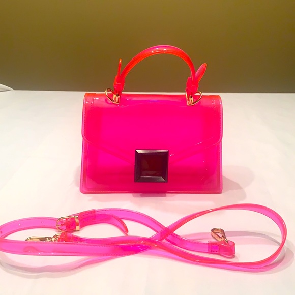 Modern soul jelly bag,pink shoulder bag with gross finish and structured shape. - Picture 5 of 6